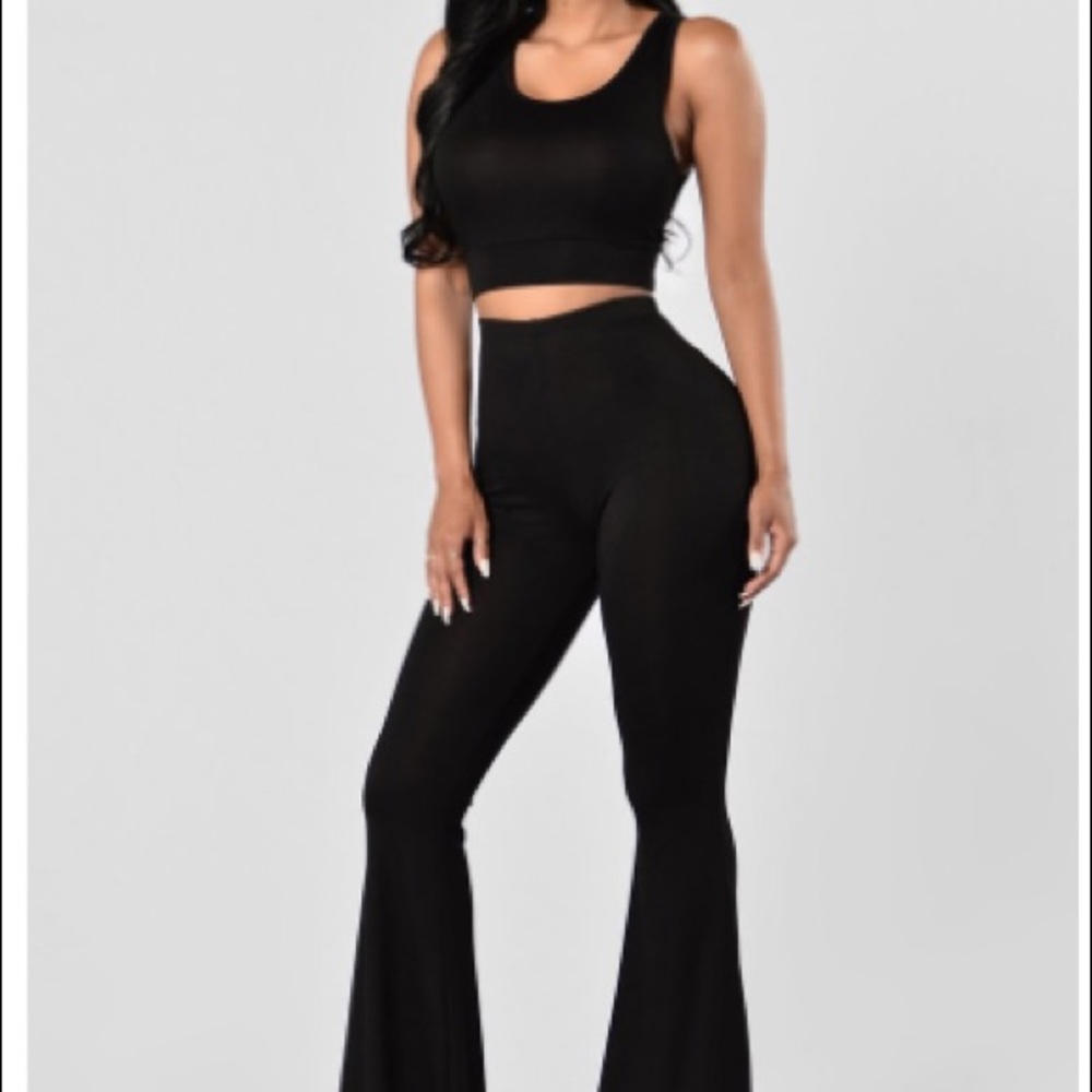 NWT Keep it on the low set black medium 💋💄